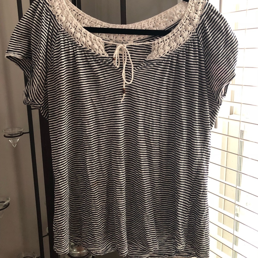 White and navy striped short sleeve shirt
